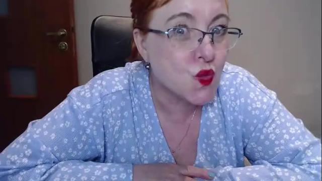 Thumbnail 1, joannaandneighbour's Stream at Chaturbate, 24 days ago