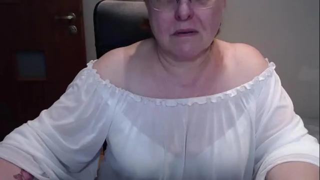 Thumbnail 3, joannaandneighbour's Stream at Chaturbate, 19 days ago