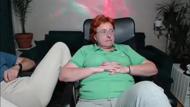 Thumbnail 3, joannaandneighbour's Stream at Chaturbate, 2 months ago