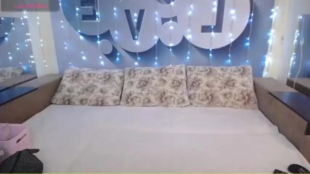 Image 11 of joanne_star Stream on Chaturbate on 17 months ago