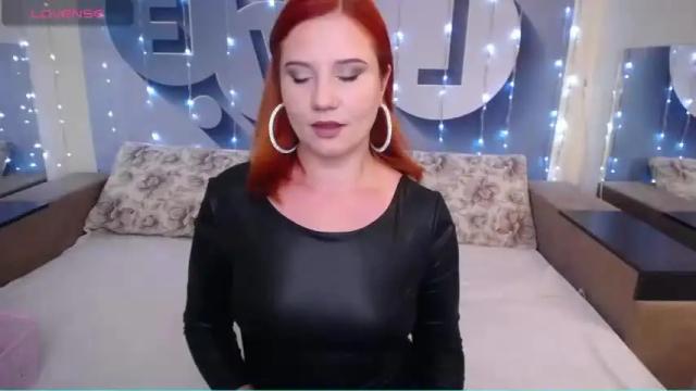 Image 2 of joanne_star Stream on Chaturbate on 13 months ago