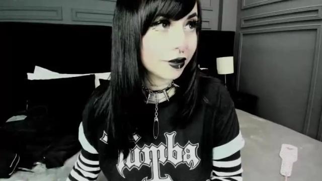 Image 12 of joanneil Stream on Chaturbate on 17 months ago