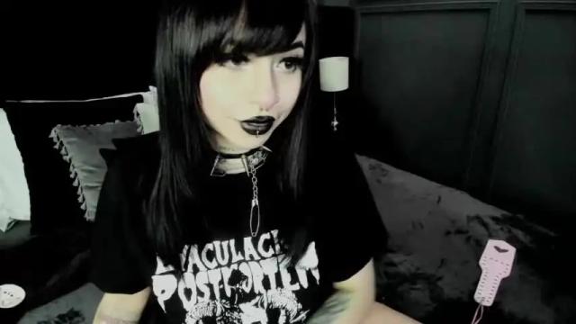 Image 6 of joanneil Stream on Chaturbate on 17 months ago