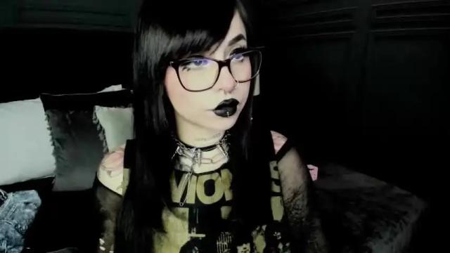 Image 2 of joanneil Stream on Chaturbate on 17 months ago