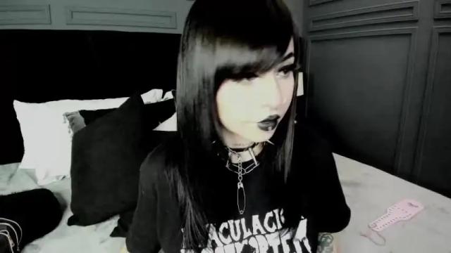 Image 12 of joanneil Stream on Chaturbate on 17 months ago