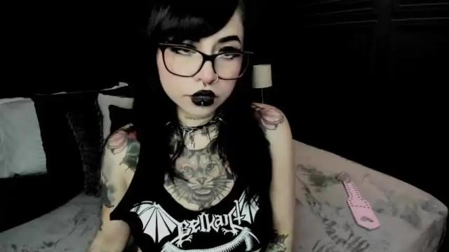 Image 10 of joanneil Stream on Chaturbate on 17 months ago