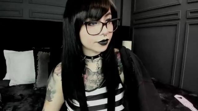 Image 4 of joanneil Stream on Chaturbate on 16 months ago