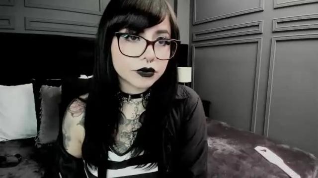 Image 8 of joanneil Stream on Chaturbate on 16 months ago