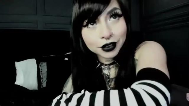 Image 10 of joanneil Stream on Chaturbate on 16 months ago
