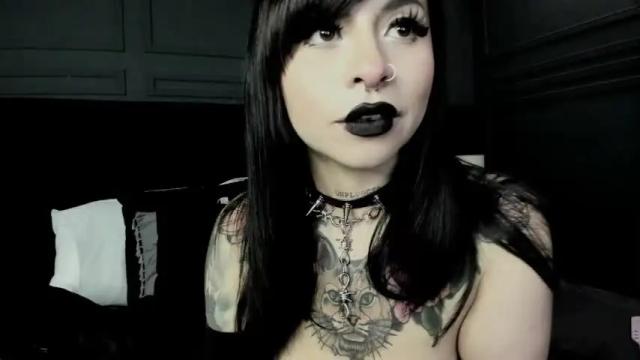 Image 11 of joanneil Stream on Chaturbate on 16 months ago