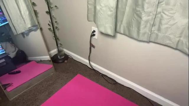 Image 2 of jobxbyy Stream on Chaturbate on 3 months ago