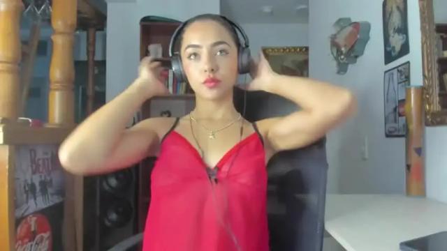 Thumbnail 1, jocelynne_longbarton's Stream at Chaturbate, 17 months ago