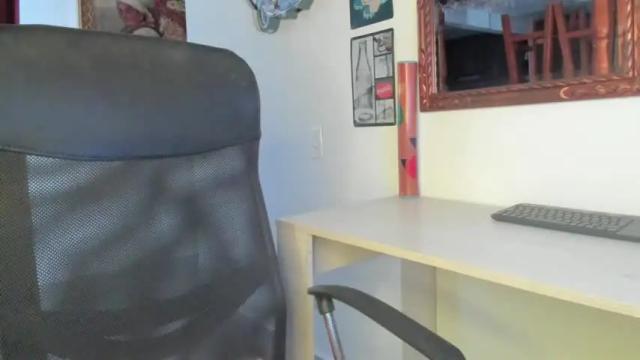 Image 7 of jocelynne_longbarton Stream on Chaturbate on 15 months ago