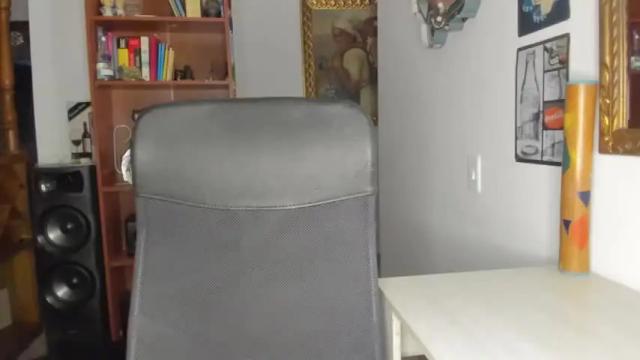 Image 8 of jocelynne_longbarton Stream on Chaturbate on 17 months ago