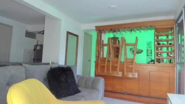Image 10 of jocelynne_longbarton Stream on Chaturbate on 17 months ago