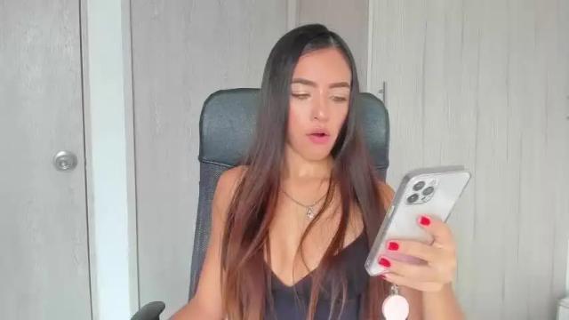 Thumbnail 3, jocelynne_longbarton's Stream at Chaturbate, 15 months ago