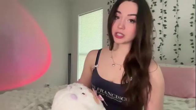 Image 11 of jocelyynn Stream on Chaturbate on 2 months ago