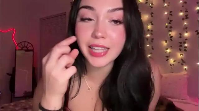 Image 3 of jocelyynn Stream on Chaturbate on 1 month ago