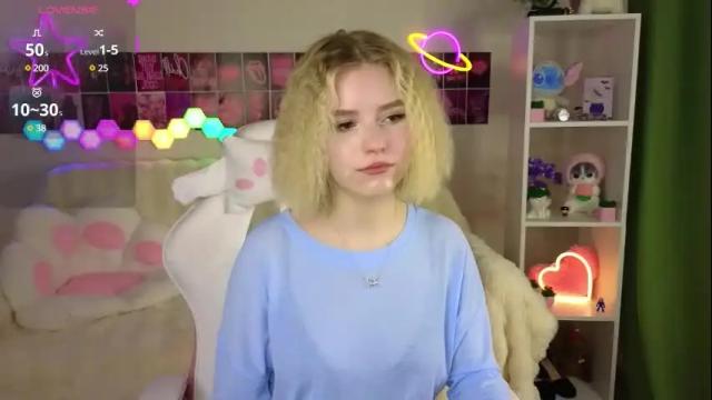 Image 10 of joice_queen Stream on Chaturbate on 2 months ago
