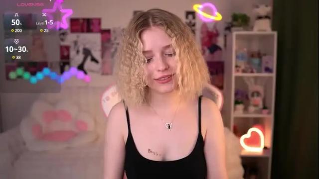 Image 12 of joice_queen Stream on Chaturbate on 1 month ago