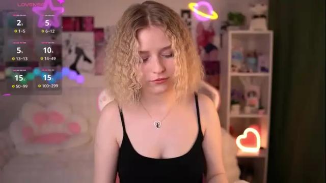 Image 3 of joice_queen Stream on Chaturbate on 1 month ago