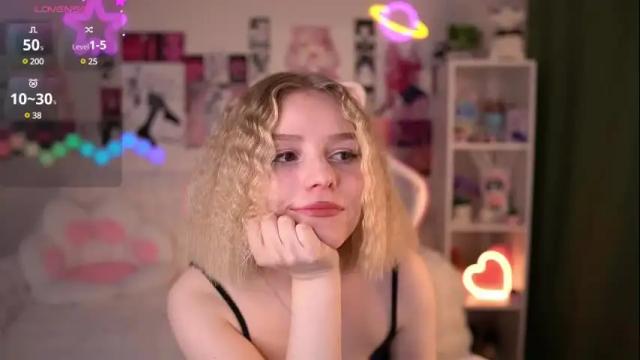 Image 4 of joice_queen Stream on Chaturbate on 1 month ago