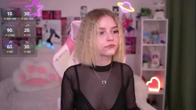 Image 2 of joice_queen Stream on Chaturbate on 1 month ago