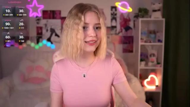 Image 2 of joice_queen Stream on Chaturbate on 27 days ago