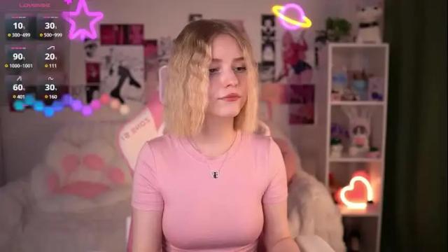 Image 4 of joice_queen Stream on Chaturbate on 27 days ago