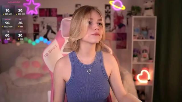 Image 10 of joice_queen Stream on Chaturbate on 25 days ago