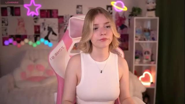 Image 11 of joice_queen Stream on Chaturbate on 21 days ago