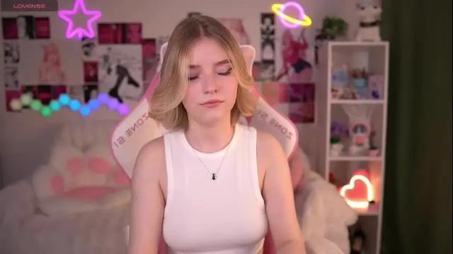 Image 2 of joice_queen Stream on Chaturbate on 21 days ago