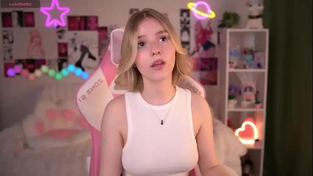 Image 4 of joice_queen Stream on Chaturbate on 21 days ago