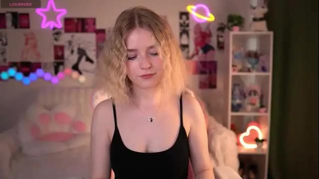 Image 6 of joice_queen Stream on Chaturbate on 19 days ago