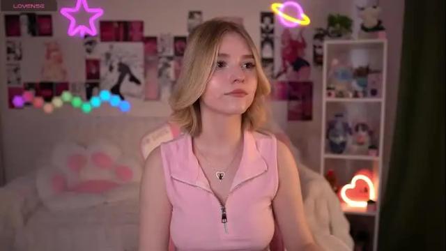 Image 10 of joice_queen Stream on Chaturbate on 11 days ago