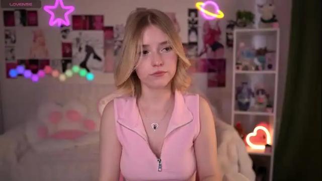 Image 12 of joice_queen Stream on Chaturbate on 11 days ago