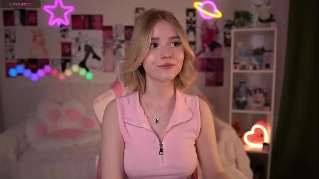 Image 3 of joice_queen Stream on Chaturbate on 11 days ago