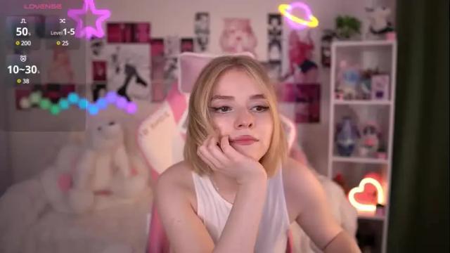 Image 12 of joice_queen Stream on Chaturbate on 5 days ago