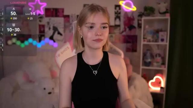 Image 3 of joice_queen Stream on Chaturbate on 4 days ago