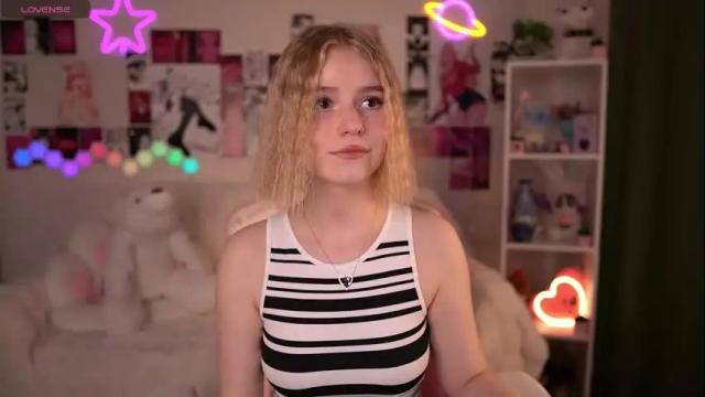 Image 12 of joice_queen Stream on Chaturbate on 17 hours ago