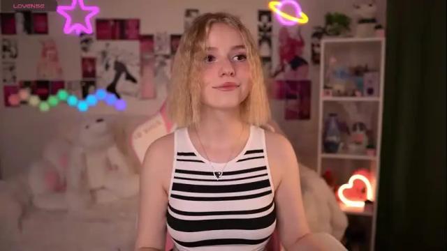 Image 3 of joice_queen Stream on Chaturbate on 17 hours ago