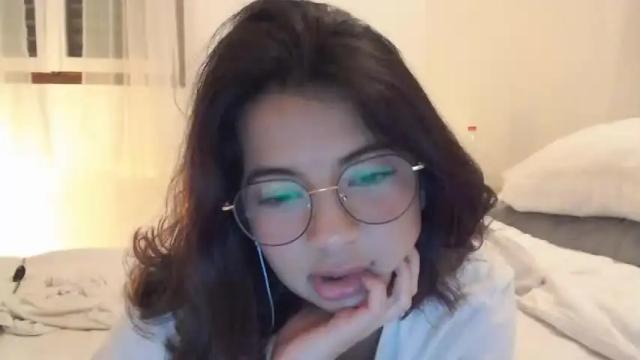 Image 2 of jojo_jj Stream on Chaturbate on 16 months ago