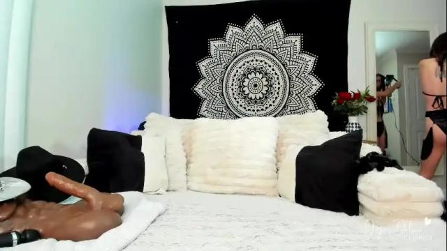 Image 8 of jojodelow Stream on Chaturbate on 1 month ago