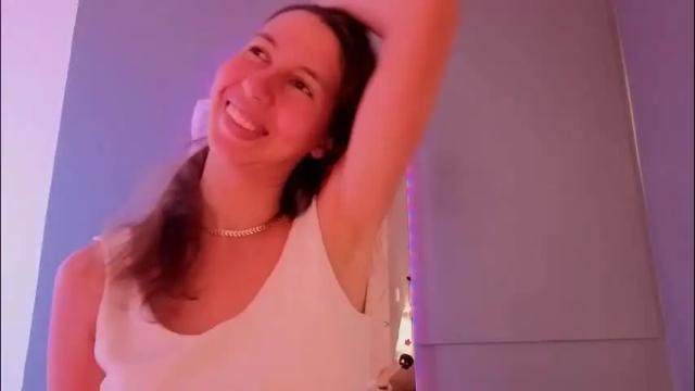 Image 12 of jolie_lov Stream on Chaturbate on 3 months ago