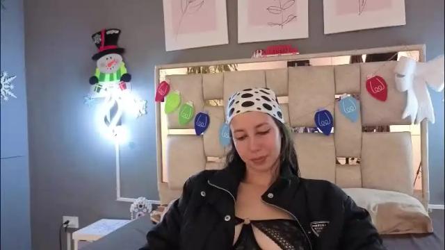 Image 7 of jolie_lov Stream on Chaturbate on 1 month ago