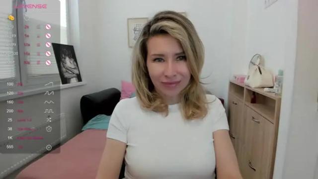 Image 2 of jolie_ozolla Stream on Chaturbate on 13 months ago