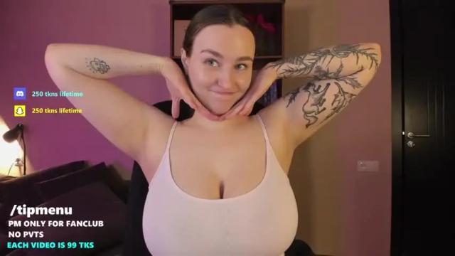 Image 6 of joliejoy Stream on Chaturbate on 16 months ago