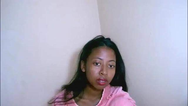 Image 2 of joliekah27 Stream on Chaturbate on 1 day ago