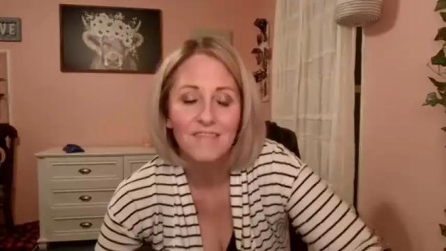 Image 2 of joliexx41 Stream on Chaturbate on 15 months ago