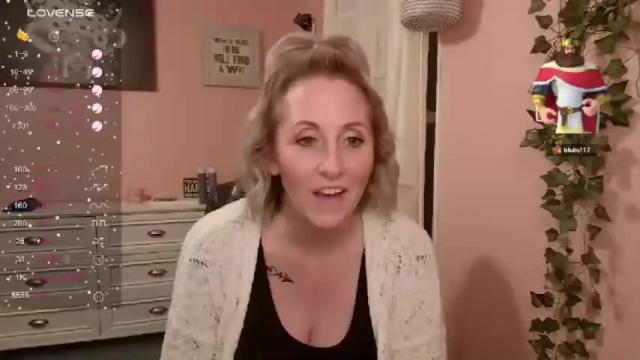 Image 6 of joliexx41 Stream on Chaturbate on 14 months ago
